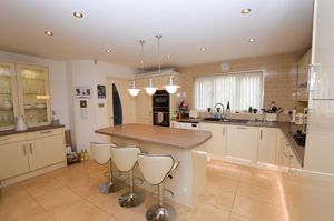 Kitchen- click for photo gallery